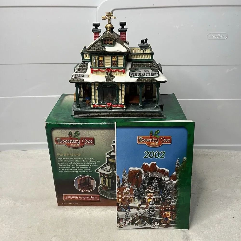 Lemax Coventry Cove West Bend Station Christmas Village 2002 Vintage EUC Vintage